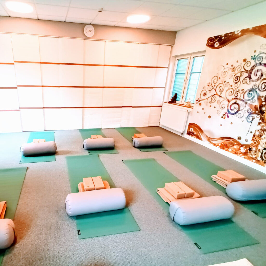 Yoga Studio Interior 04 Square